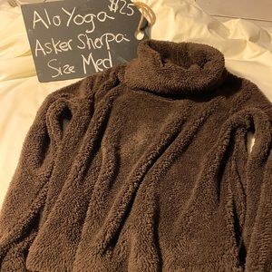 ALO Yoga Asker Sherpa Crew